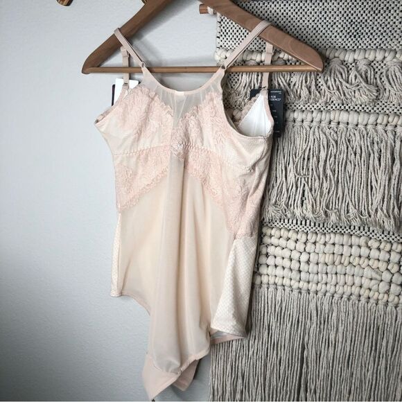 Maidenform Shapewear Bodysuit  - Picture 9 of 9